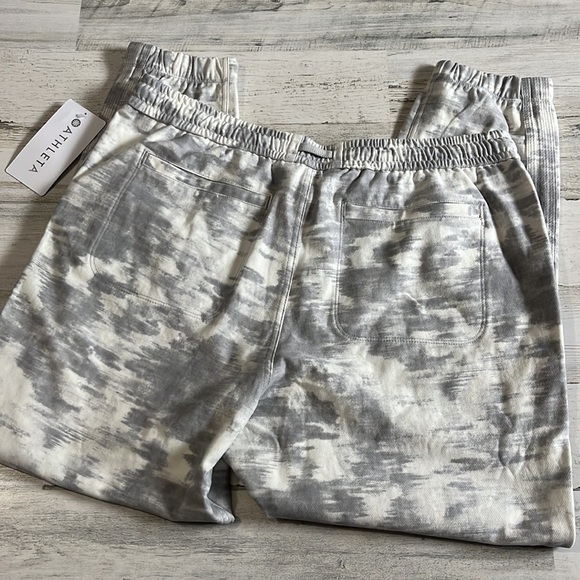 Athleta Farallon Printed Jogger Size 16. NWT - Picture 5 of 10